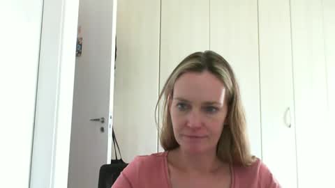 Anny online show from January 4, 1:31 pm