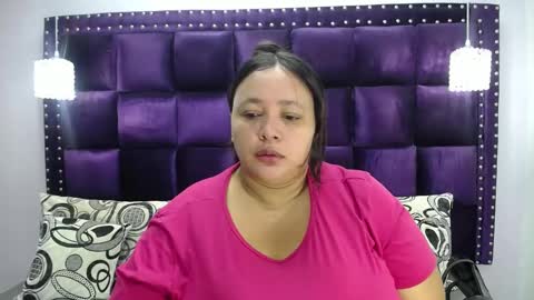 Snapshot of crazyonme chatting on February 16, 12:32 pm diosalinda online show from February 16, 12:32 pm