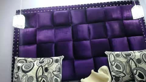 Snapshot of crazyonme chatting on January 30, 7:59 pm diosalinda online show from January 30, 7:59 pm