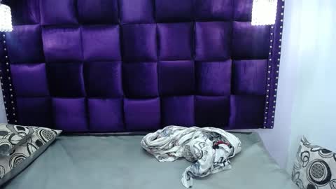 Snapshot of crazyonme chatting on January 14, 7:21 pm diosalinda online show from January 14, 7:21 pm