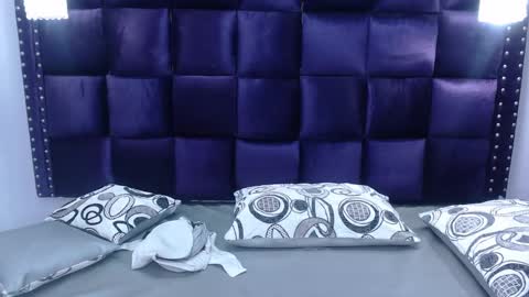 Snapshot of crazyonme chatting on October 17, 8:12 pm diosalinda online show from October 17, 8:12 pm