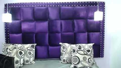 Snapshot of crazyonme chatting on February 1, 12:26 pm diosalinda online show from February 1, 12:26 pm