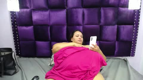 Snapshot of crazyonme chatting on January 13, 7:21 pm diosalinda online show from January 13, 7:21 pm