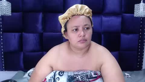 Snapshot of crazyonme chatting on September 9, 4:01 am diosalinda online show from September 9, 4:01 am