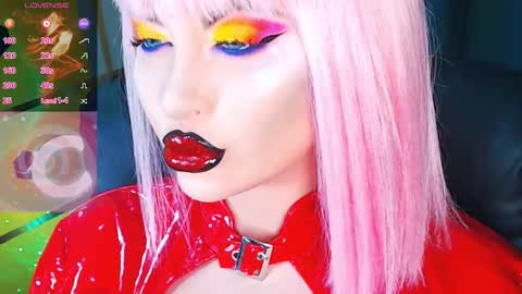 Snapshot of crazypinkyball chatting on October 14, 4:20 pm Roxy online show from October 14, 4:20 pm