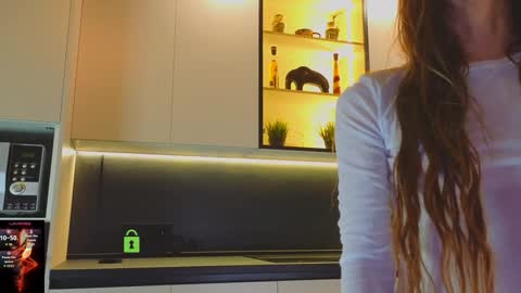 crazzy cherry online show from March 28, 8:36 am