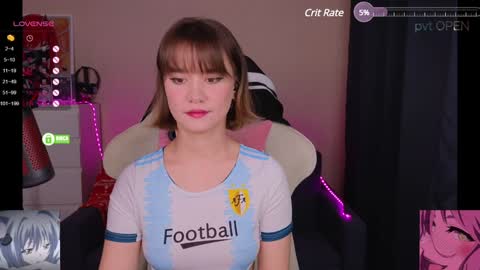 Snapshot of creammeow chatting on January 22, 2:15 am Alina online show from January 22, 2:15 am