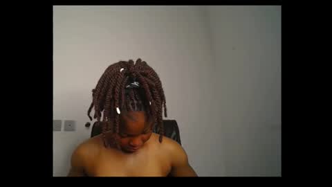 Snapshot of creamy_juicypussy chatting on February 14, 7:49 am Lady jasmine online show from February 14, 7:49 am