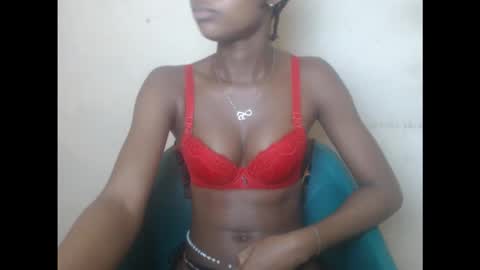 Snapshot of creamyxmuffin chatting on September 20, 9:07 am creamyxmuffin online show from September 20, 9:07 am