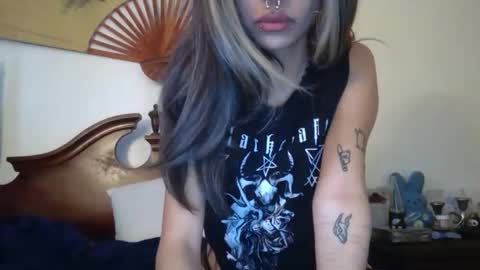 bunni xoxo online show from March 31, 7:14 pm