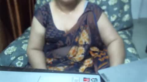 Snapshot of crezybhabihot chatting on February 2, 10:46 am Sonika69 online show from February 2, 10:46 am