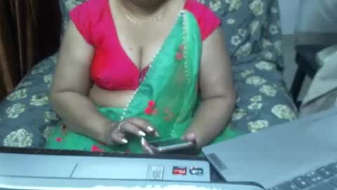 Snapshot of crezybhabihot chatting on March 8, 5:25 am Sonika69 online show from March 8, 5:25 am