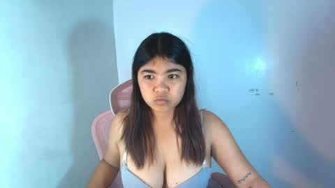 crimson_lily online show from July 9, 12:18 pm