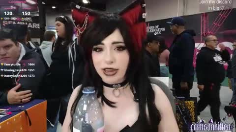 Crimson Kitten online show from October 25, 11:00 pm