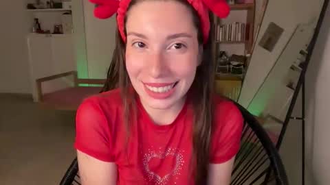 Astrid online show from October 20, 7:06 pm