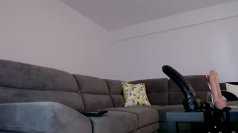 cris_tinne online show from July 1, 3:22 pm