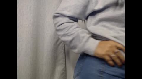 cristal_2303 online show from December 5, 4:34 am