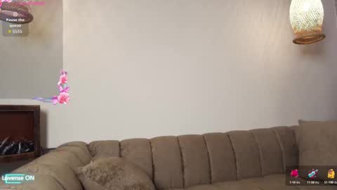 CRISTAL online show from October 7, 8:35 pm