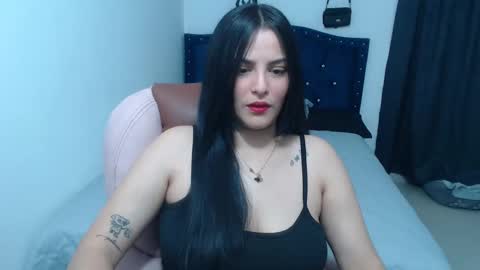 Snapshot of cristal_hot07 chatting on February 23, 2:24 am Cristal online show from February 23, 2:24 am