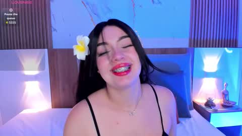 Cristal online show from October 21, 2:43 pm