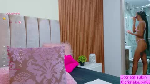 Snapshot of cristal_subin69 chatting on October 29, 11:47 am STEFANYIG cristalsubin online show from October 29, 11:47 am