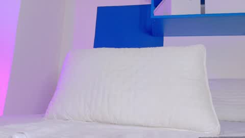 Snapshot of cristalcornner_ chatting on October 8, 8:02 pm Nicole Connection time 220pm-910pmCol online show from October 8, 8:02 pm