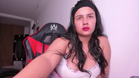 CRISTAL SADIK online show from September 17, 6:11 am