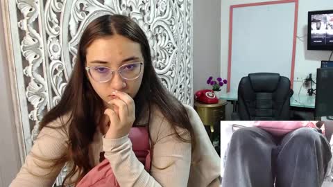 you can call me your sweettie assistant   online show from January 7, 11:58 am