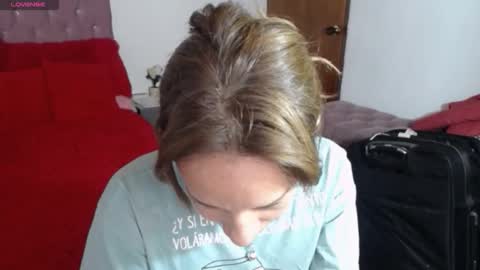 Snapshot of cristin_doll chatting on October 30, 5:47 pm cristina online show from October 30, 5:47 pm