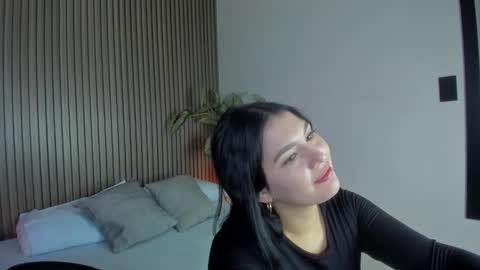 C R I S T I N A online show from February 28, 2:44 am