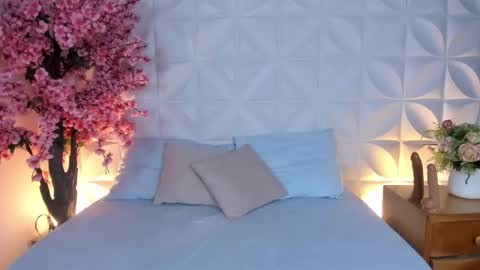 C R I S T I N A online show from September 30, 12:22 pm