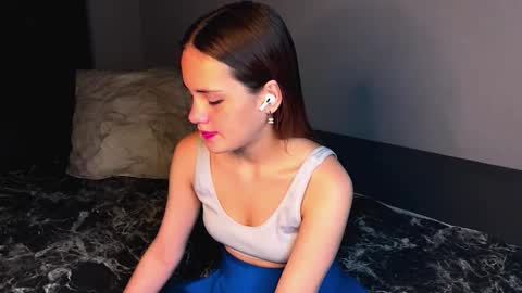 Anne online show from October 15, 5:15 pm