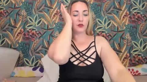 Cristina online show from November 18, 7:48 pm