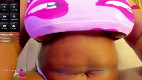 Snapshot of cristinsexy_ chatting on October 4, 10:54 am Cristina online show from October 4, 10:54 am