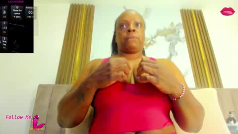 Snapshot of cristinsexy_ chatting on October 13, 11:13 am Cristina online show from October 13, 11:13 am