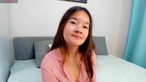 crushbaandicute111 online show from September 18, 2:32 am
