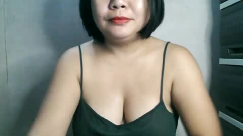 Snapshot of crystal_april chatting on February 9, 1:12 am Crys online show from February 9, 1:12 am