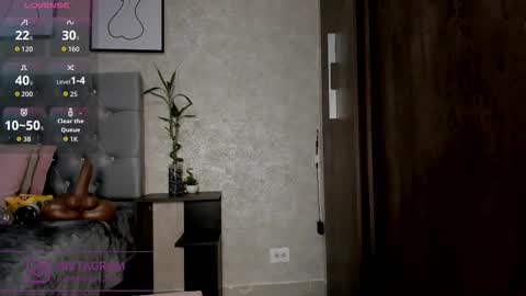   online show from September 30, 3:34 am