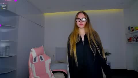 Lina online show from April 28, 1:47 am