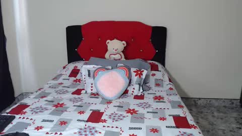 Snapshot of crystal_milkmature chatting on December 29, 7:43 pm Crystal Milf online show from December 29, 7:43 pm