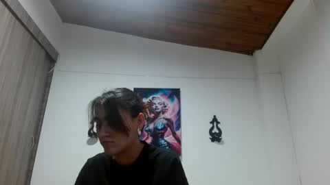Crystal Blaze online show from May 31, 9:38 pm