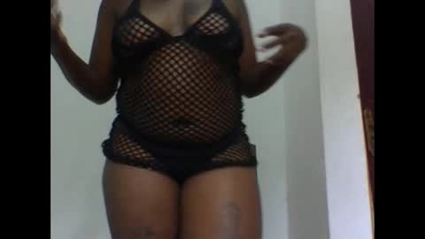 Snapshot of crystal_viv_1 chatting on September 17, 11:08 am crystal_viv_1 online show from September 17, 11:08 am