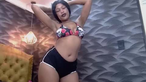 Snapshot of crystalbrooke3x chatting on October 4, 10:14 pm Crystal online show from October 4, 10:14 pm