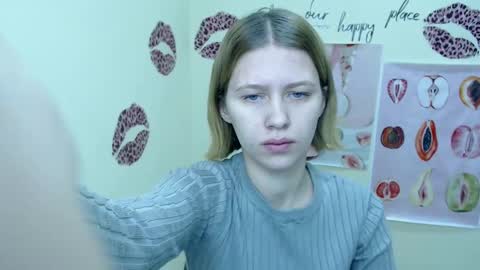 Stella online show from December 7, 11:40 am