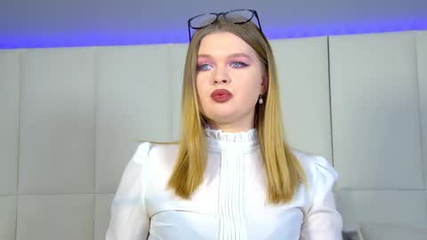 Crystal online show from December 4, 6:33 am