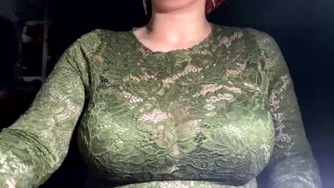 crystalyn777 online show from April 21, 4:19 am