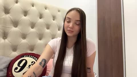 Amelia online show from March 12, 2:09 pm