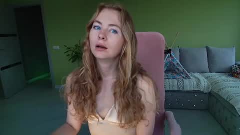 Alexia online show from June 17, 5:53 am
