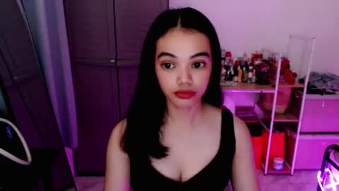 cuddlepunk_bubble online show from April 27, 9:01 pm