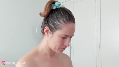 Leonela online show from August 9, 8:01 pm
